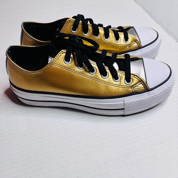 CONVERSE Chuck Taylor All Star Lift Low Top Sneakers Size 8 - Picture 2 of 10